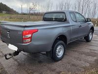 Second-hand Mitsubishi L200 154 CP (113 kW) 2017 Verde Pickup