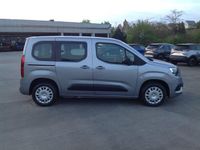 Gebraucht Opel Combo Edition 131 PS (96 kW) 2022 Grau (quarz silber) Van / Kleinbus