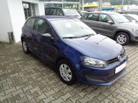 Gebraucht VW Polo 60 PS (44 kW) 2014 Blau metallic Kleinwagen