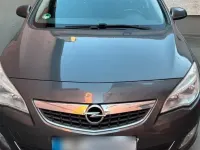 Gebraucht Opel Astra 140 PS (102 kW) 2012 Grau Kombi