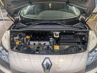 Gebraucht Renault Grand Scénic III Dynamique 140 PS (102 kW) 2010 Grau Van / Kleinbus