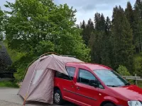 Gebraucht VW Caddy Team 105 PS (77 kW) 2010 Rot Van / Kleinbus