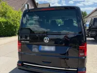 Gebraucht VW Multivan Highline 204 PS (150 kW) 2024 Schwarz Van / Kleinbus