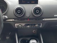 Gebraucht Audi A3 Ambiente 110 PS (80 kW) 2016 Weiß Limousine