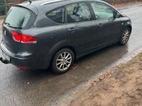 Gebraucht Seat Altea 105 PS (77 kW) 2010 Grau SUV