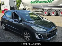 Gebraucht Peugeot 308 Active 120 PS (88 kW) 2012 Grau Limousine