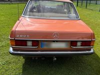 Gebraucht Mercedes E280 185 PS (136 kW) 1981 Orange Limousine