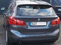 Gebraucht BMW 214 Active Tourer 95 PS (69 kW) 2016 Grau Van / Kleinbus