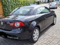 Gebraucht VW Eos 122 PS (89 kW) 2009 Schwarz Cabrio