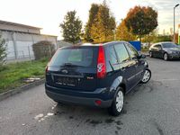 Gebraucht Ford Fiesta Ambiente 60 PS (44 kW) 2008 Blau Kleinwagen