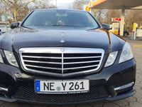 Gebraucht Mercedes E250 Avantgarde 204 PS (150 kW) 2013 Schwarz Limousine