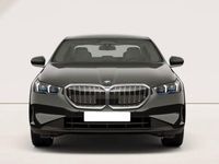 Gebraucht BMW 520 Sport Line 197 PS (144 kW) 2024 Schwarz Limousine