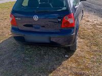Gebraucht VW Polo 47 PS (34 kW) 2004 Blau Kleinwagen