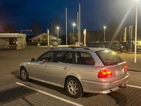 Gebraucht BMW 525 163 PS (119 kW) 2003 Silber Kombi