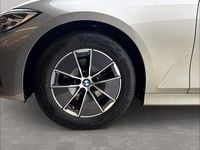 Gebraucht BMW 320 Advantage 184 PS (135 kW) 2022 Grau Limousine