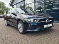 Gebraucht Mercedes CLA250e Shooting Brake 218 PS (160 kW) 2022 Schwarz Kombi