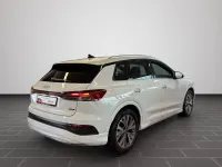 Gebraucht Audi Q4 e-tron Sport 219 kW (299 PS) 2023 Gletscherweiß metallic SUV