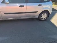 Second-hand Ford Focus 101 CP (74 kW) 2002 Argintiu Hatchback
