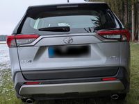 Gebraucht Toyota RAV4 175 PS (128 kW) 2022 Silber SUV