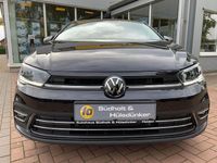 Gebraucht VW Polo Style 95 PS (69 kW) 2023 Deep black perleffekt (metallic) Limousine