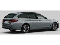 Gebraucht BMW 530e 184 PS (135 kW) 2022 Skyscraper grey (metallic) Kombi