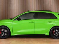 Neu Audi RS3 Sport 400 PS (294 kW) 2026 Grün Limousine