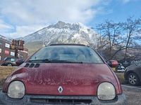 Second-hand Renault Twingo 58 CP (42 kW) 2003 Roșu Hatchback
