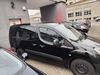 Gebraucht Peugeot Partner Premium 99 PS (72 kW) 2017 Lack onyx schwarz/deckende Van / Kleinbus