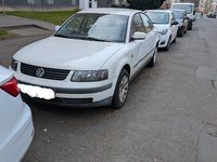 Gebraucht VW Passat Basis 101 PS (74 kW) 1998 Weiß Limousine