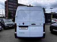 Second-hand Renault Master 131 CP (96 kW) 2025 Alb Van