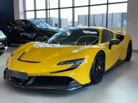 Second-hand Ferrari SF90 1001 CP (736 kW) 2024 Galben Cabrio