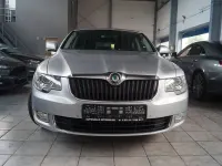 Gebraucht Skoda Superb Elegance 170 PS (125 kW) 2011 Silber Limousine