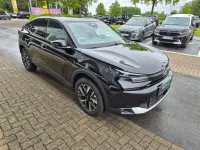 Neu Citroën C4 136 PS (100 kW) 2026 Perlaneraschwarz metallic SUV