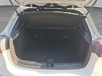 Gebraucht Mercedes A200 AMG 150 PS (110 kW) 2025 Weiß Limousine