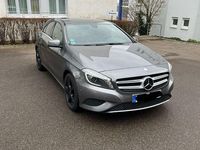 Gebraucht Mercedes A160 Style 90 PS (66 kW) 2013 Grau Limousine