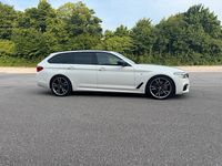 Gebraucht BMW 550 400 PS (294 kW) 2019 Weiß Kombi