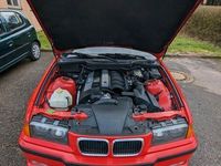 gebraucht BMW 323 E36 i Limousine Hellrot, 150.000 km, 170 PS