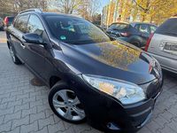 Gebraucht Renault Mégane III Dynamique 131 PS (96 kW) 2012 Grau Kombi