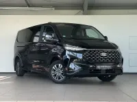 Gebraucht Ford Tourneo Titanium 170 PS (125 kW) 2024 Schwarz Van / Kleinbus