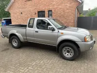 Gebraucht Nissan Navara 133 PS (97 kW) 2003 Silber Pickup