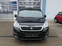 Gebraucht Peugeot Partner Allure 110 PS (80 kW) 2017 Lack onyx schwarz/deckende Van / Kleinbus