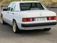 Gebraucht Mercedes 190 122 PS (89 kW) 1991 Limousine