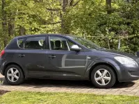 Usado Kia Ceed 109 CV (80 kW) 2008 Gris Utilitario