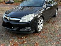 Gebraucht Opel Astra Cabriolet 140 PS (102 kW) 2009 Schwarz Cabrio