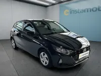 Gebraucht Hyundai i20 101 PS (74 kW) 2022 Schwarz Kleinwagen