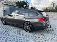 Gebraucht BMW 320 163 PS (119 kW) 2013 Grau Kombi