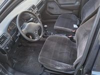 Gebraucht Opel Vectra 75 PS (55 kW) 1989 Schwarz Kleinwagen