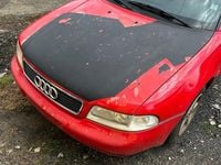 Gebraucht Audi A4 101 PS (74 kW) 1999 Rot Limousine