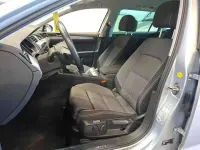Gebraucht VW Passat 150 PS (110 kW) 2023 Silber Kombi