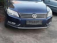 Usata VW Passat 122 CV (89 kW) 2013 Blu Station wagon